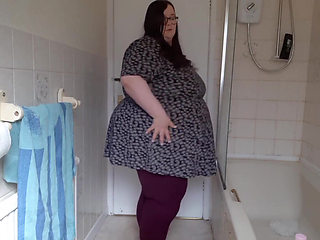 Ssbbw shower strip tease lets get naked