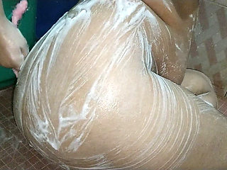 bathroom hard masterbating girl with vibartor