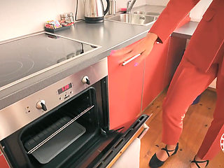 Housewife Joana Intense Blows off the Craftsman