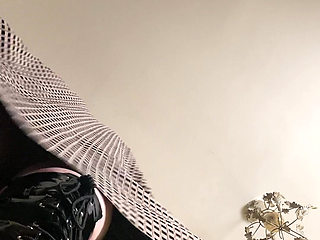 Vivienne L'amour - Giantess Swallows You Whole