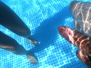 Risky Sex in the Pool Outside 9 Months Pregnant