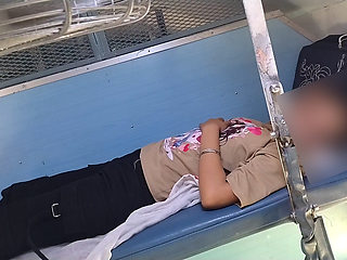 Showing a girl her thick cock in the train and then having sex in the OYO room, random girl fucked in the OYO room Hindi audio, train, xxx, porn, mms, sex