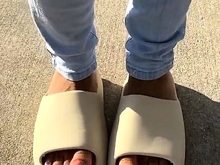 Foot fetish and masturbation