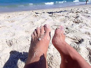 Black Amateur Explore Hot Foot Fetish