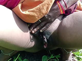 Shivani Bhabhi Jangal Me Mangal Karti Hui Aur Sex Ka Maza Leti Hui Big Boobs and Chut Me Ungli Karti