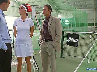 Very Hot Cuckold Woman Fucks With Double Penetration. She Likes To Feel Used And A Little Bitch