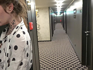 Daring! Blowjob in the Stairwell!
