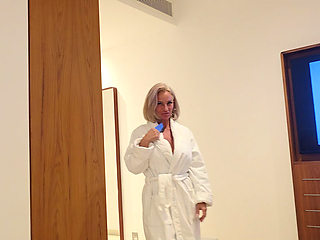 Married Man Empty Room and Me Best Spa Day Ever