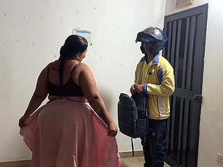 THE PIZZA DELIVERY MAN IS CAUGHT IN THE FORM OF PAYMENT ! WHAT NAUGHTY