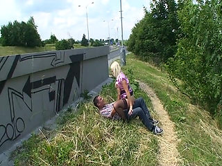 Outdoor fuck for a blonde in black stockings