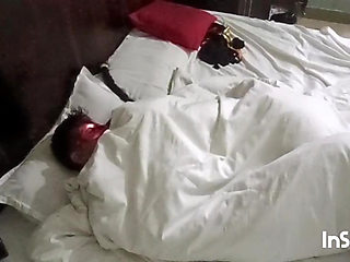 Meri wife ka birthday manaya hotal me