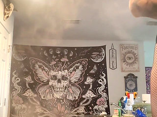 73 Giantess Cooks in Tiny Kitchen