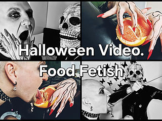 Boo! a Long, Funny Halloween Video. Dedicated to Everyone Who Loves to Lick Pussy.