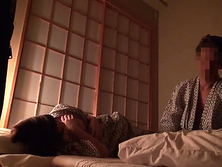 A mix-up with the room order, ends up sharing the same room with my busy colleague. - Night Crawling! 2-2