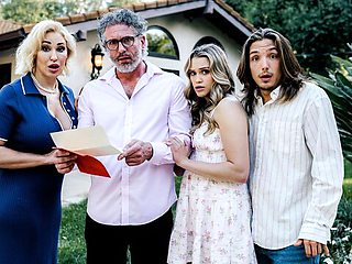 Voluptuous Ryan Keely and Chloe Rose's face fucking smut