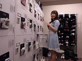 Amid Crimson Calm, Nagi Mamiya Awakens the Fire Beneath Stillness - 1