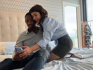 Paulita Pappel gets her pussy pounded by bbc