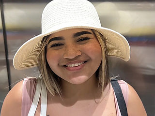 Desperate and Abandoned by Her Boyfriend, a Stranger Offered Her Refuge and Got Fucked as a Thank You