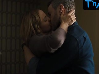 Mena Suvari Undergarments Episode in What Comes Next