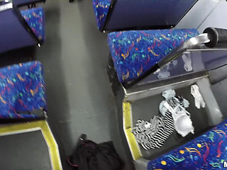 Mofos - Petite Lola Gatsby Meets Ryan & Gets Fucked Hard by the Bus Inspector on the End of His Shift