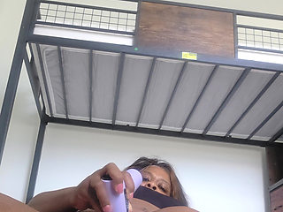 HotChocolate reaches her peak so hard from a back massager