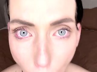 Webcam fun mature brunette with toys cum on cam