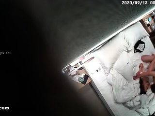 Hot amateur hidden cam