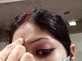 Husband go to office then Indian wife was showing nude body