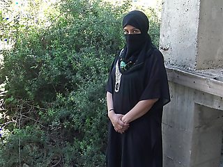 American Soldier Fucks Muslim Wife Outdoor
