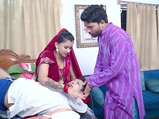 Desi Bihari Bhabhi Fucked Three Boys Infront of Her HUsband Double Anal ( Hindi Audio )