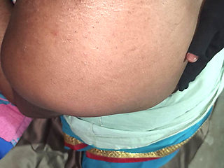 Indian Telugu House Wife Saree in Late Night Fucking Sex Video