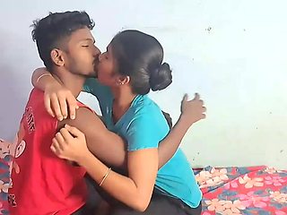 Amateur couple from India is making a sex tape