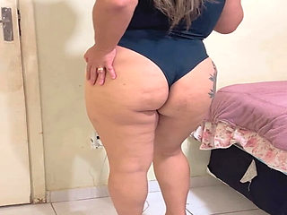Teasing my boss with the new clothes I bought, I wonder if he liked it?