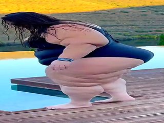 Dirty brunette amateur outdoor facial