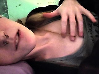 Amateur webcam brunette loves sucking on some fat cock