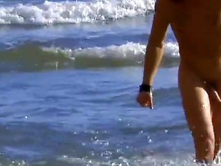 Sexy Video: Milky Leo