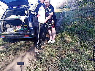 Stepmom Helps Me Pee Then Gives Public Blowjob - Zona901