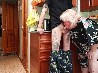 Hot Russian Mom Zona901 Swallows Cum After Deep Throat Blowjob