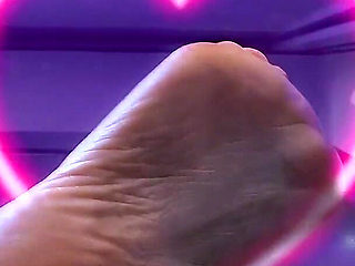 5-minute Foot Worship Femdom Obedience Training
