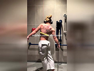 Locker Room Gangbang Leak: 18yo Slut Filled with Cum by Team