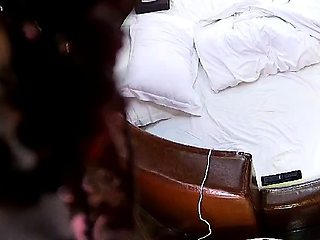 Horny fat arab housewife fingered on amateur hidden cam