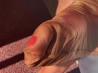 Mrs Mature Feet in White Girdle and RHT Stockings