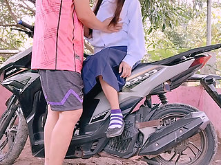 18+ YEAR OLD STUDENT DEFLORATION BY LUCKY DRIVER