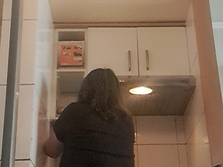 MILF, Cleaning the Kitchen