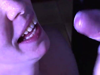 Milf Amy take all from the glory hole.