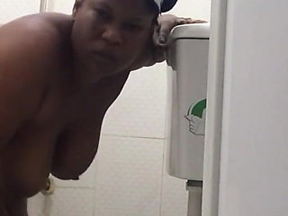 Went Into a Married BBW Home to Fuck Her in the Shower