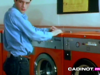 Cadinot.fr - Three Twinks Fuck In A Laundromat
