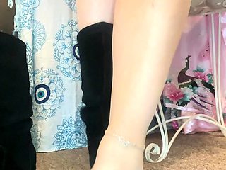 Slutty girl foot fetish with masturbation