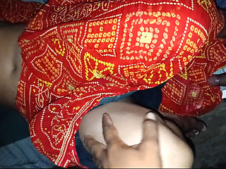 Pati Se Phele Sasur Chad Gaya Lagta hai Pati Me Wo Desi Wife First NightBaat Nahi Hai Isliye Uske Baap Se Khud Rahi