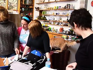 Swingers Group sex orgy amateurs sex show